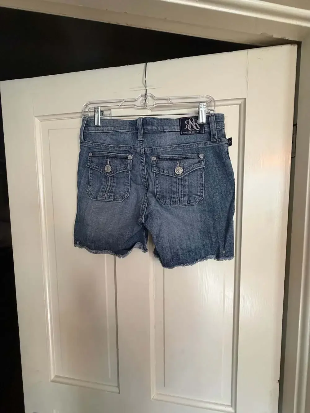 Rock & Republic Stinger Denim Cut-Off Frayed Hem Shorts Size 4